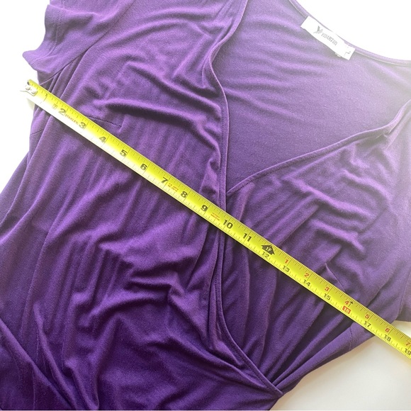 Deep v-neck wrap top - Picture 3 of 5